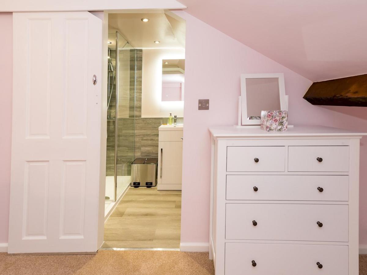 Pass The Keys 3 Storey Townhouse Shrewsbury Exteriér fotografie