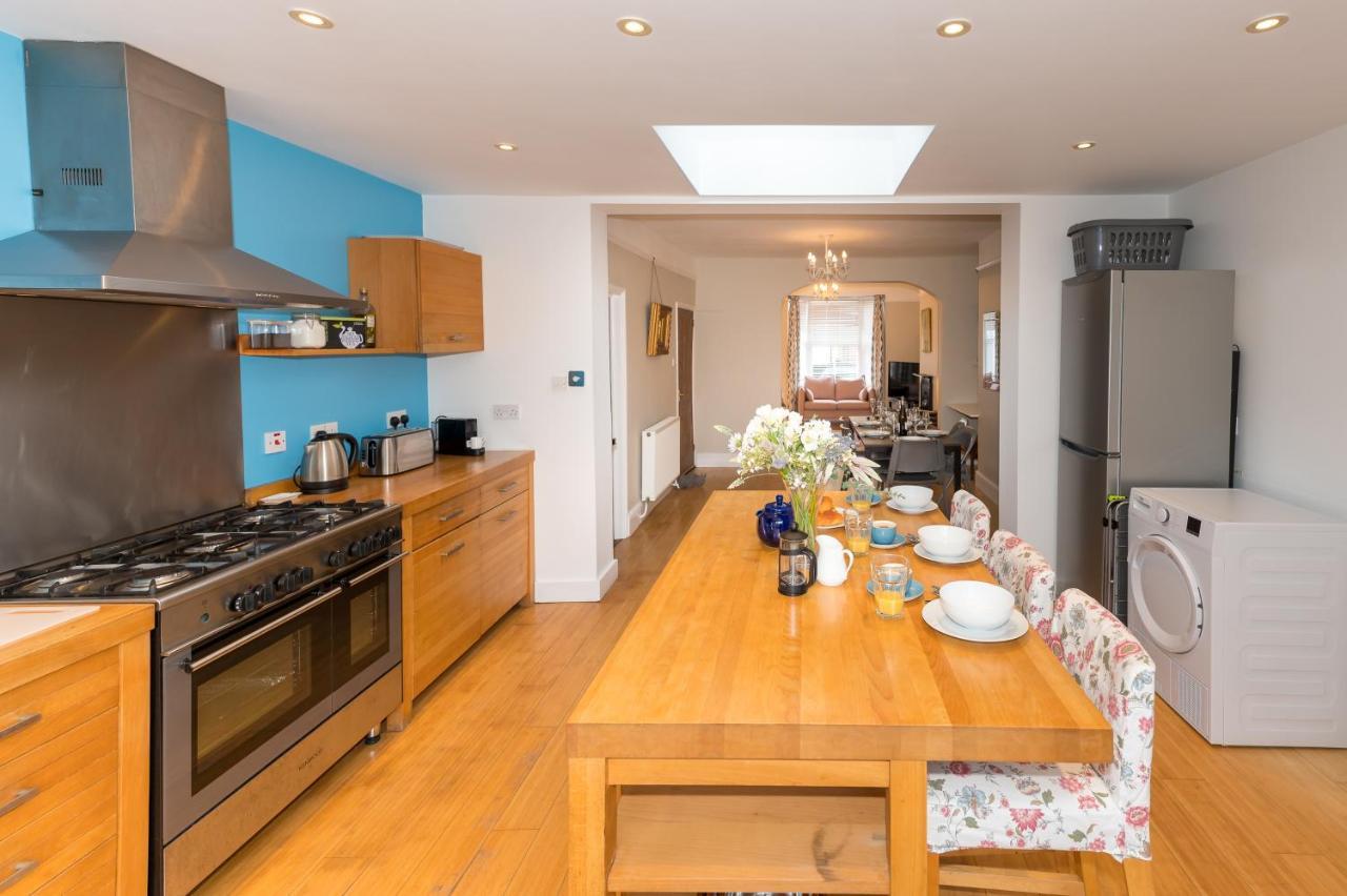 Pass The Keys 3 Storey Townhouse Shrewsbury Exteriér fotografie